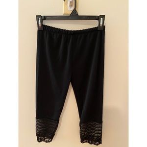 Black Capris Tights/Leggings